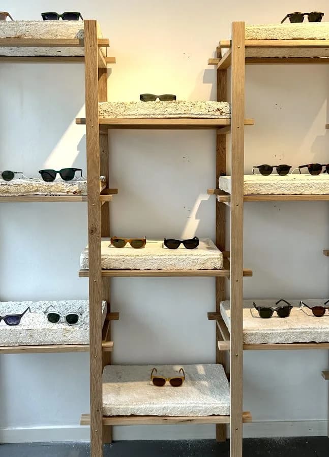 Kinoko — oak structure and grown mycelium shelves